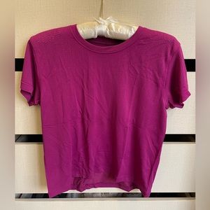 Lululemon crop SS tee